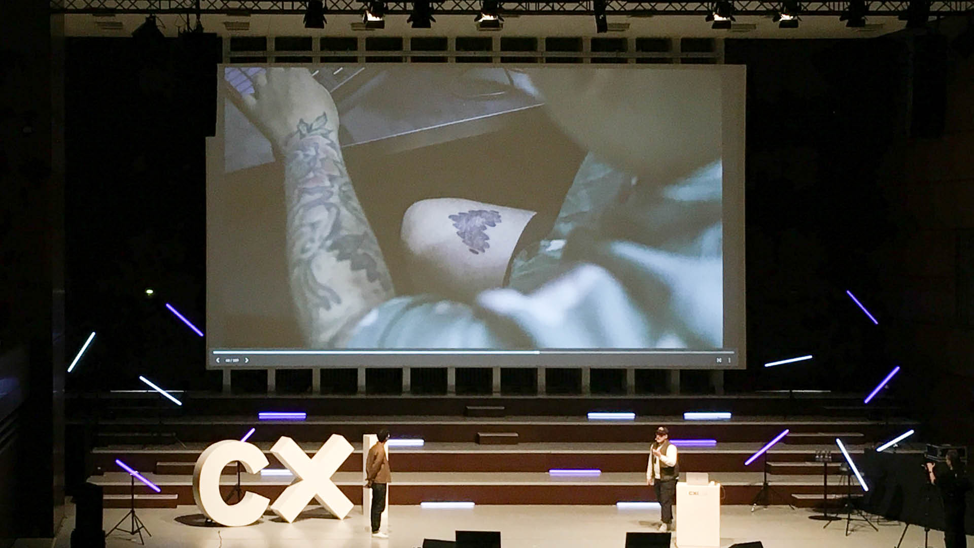 Jakob Maser - CXI_24 Vortrag Deezer x Koto - Logo Tattoo